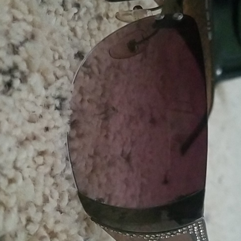 Fendi Sunglasses - Picture 14 of 17
